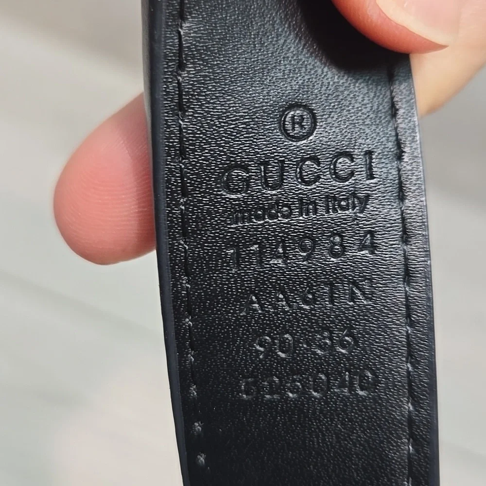 Gucci Women Black Leather Belt with Interlocking Gold Double-G Buckle
